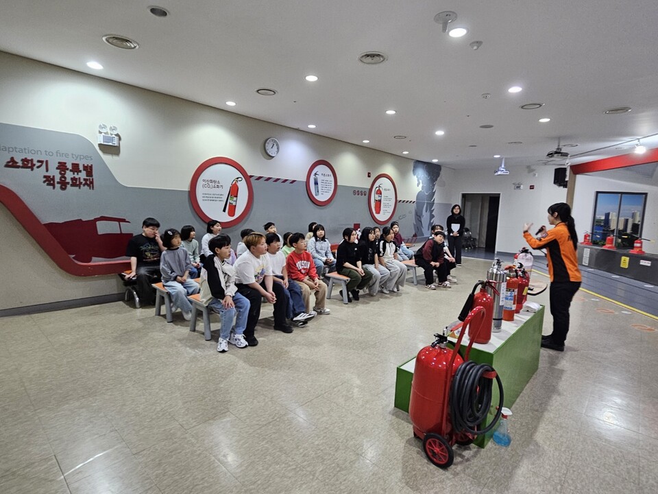약수초, 몸으로 배우는 생명 살리기…임실서 전교생 안전체험