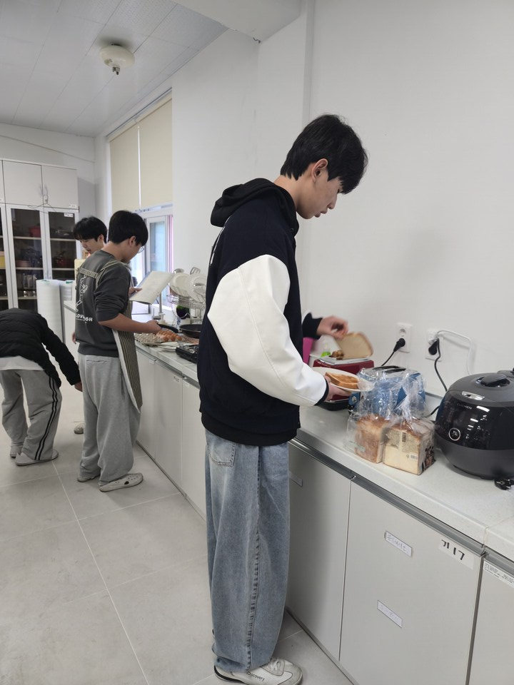 토스트에 담은 소통과 배려, 주암중의 ‘얘들아 아침 먹자!’