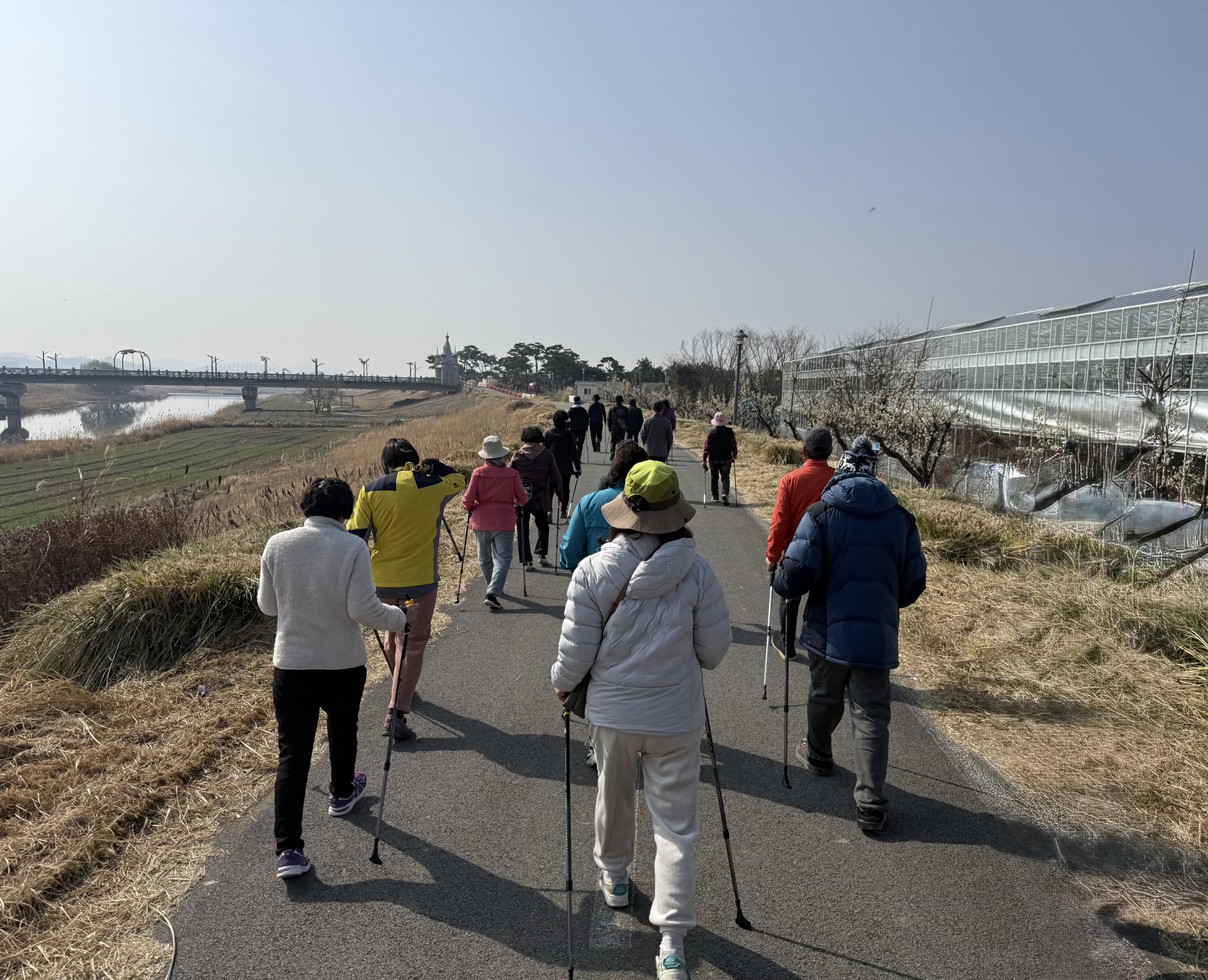 “폴 잡고 건강 잡자”…함평군, 노르딕 워킹 교실 운영
