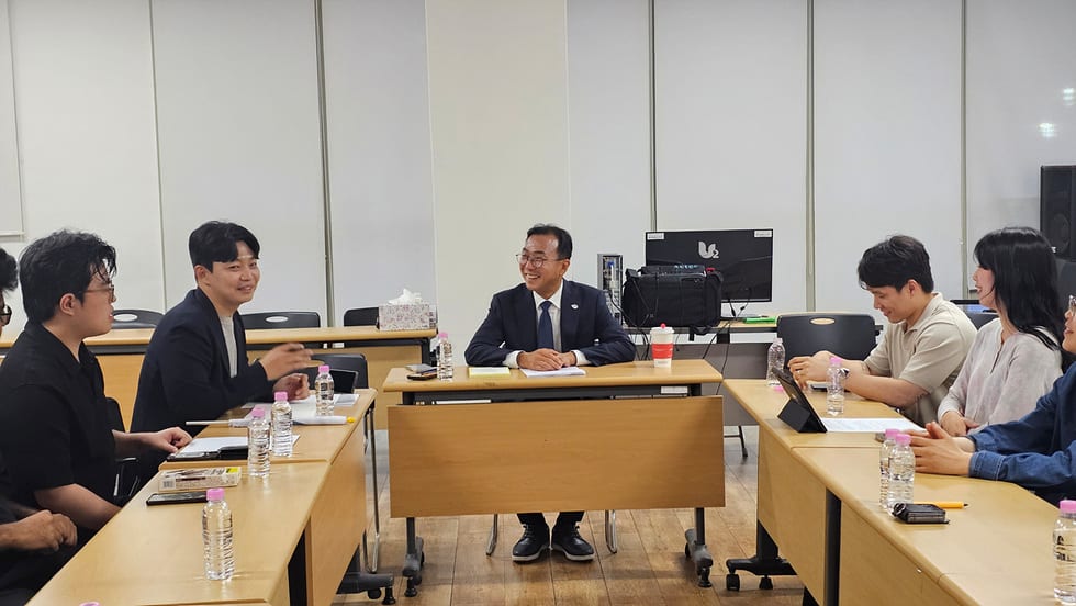 청년을 '도시 설계자'로… 서영학 당선인, 시정 파트너 선포 - 행정 | 코리아NEWS
