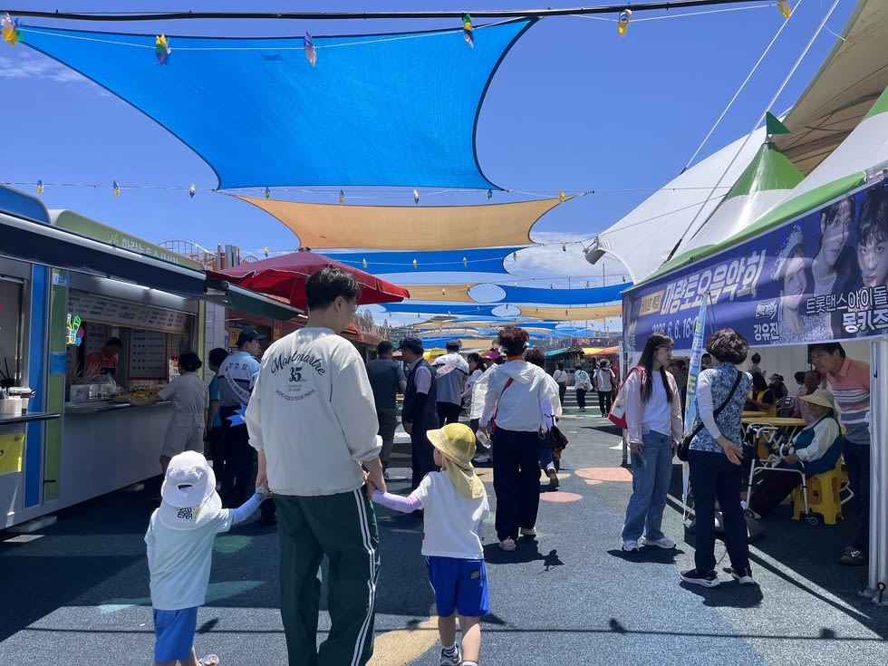마량놀토수산시장, 여름맞이 이벤트 첫 주 ‘매출·관광객 급증’