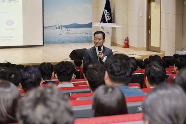 김태성 신안군수, ‘군민 주권시대’ 선언…청렴과 경제 활약