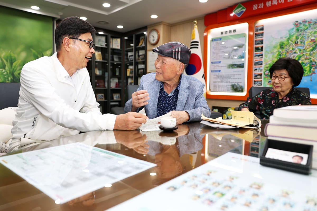 66년 시계방 이삼종 대표, 보성을 위해 2천만 원 추가 기탁 - 행정 | 코리아NEWS