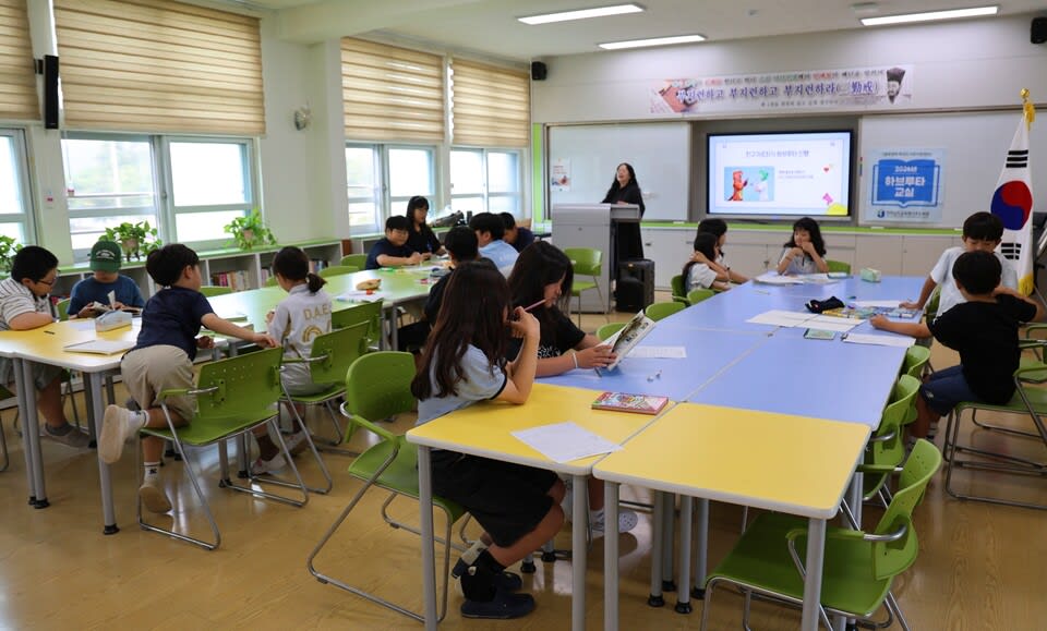도암초, ‘하브루타 교실’로 질문하고 토론하는 배움 실현 - 교육 | 코리아NEWS