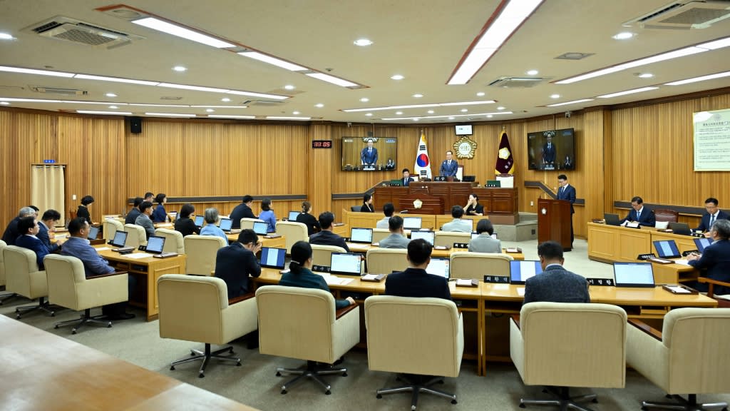 민선9기 첫 시정 보고...목포시의회, 제406회 임시회 개회 - 의회 | 코리아NEWS