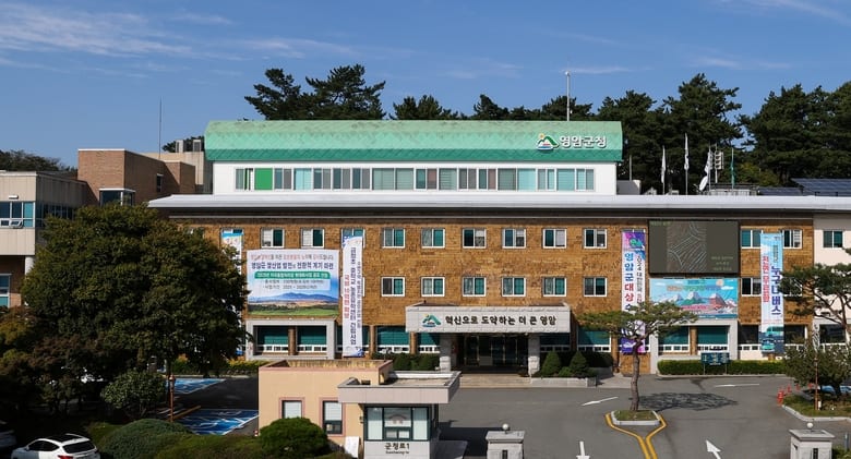사진관 갈 필요 없어! 영암군, 주민등록증 재발급 사진 무료 촬영
