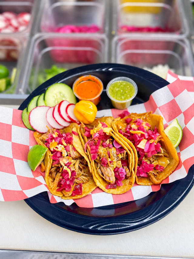Cochinita Pibil Taco