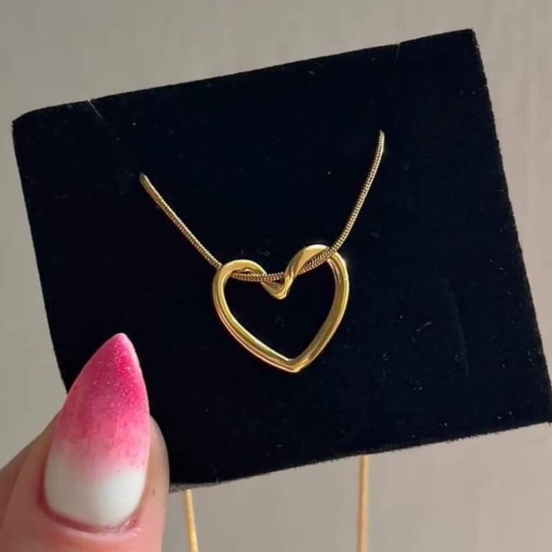 Hot selling Twisted Heart Chain ❤️