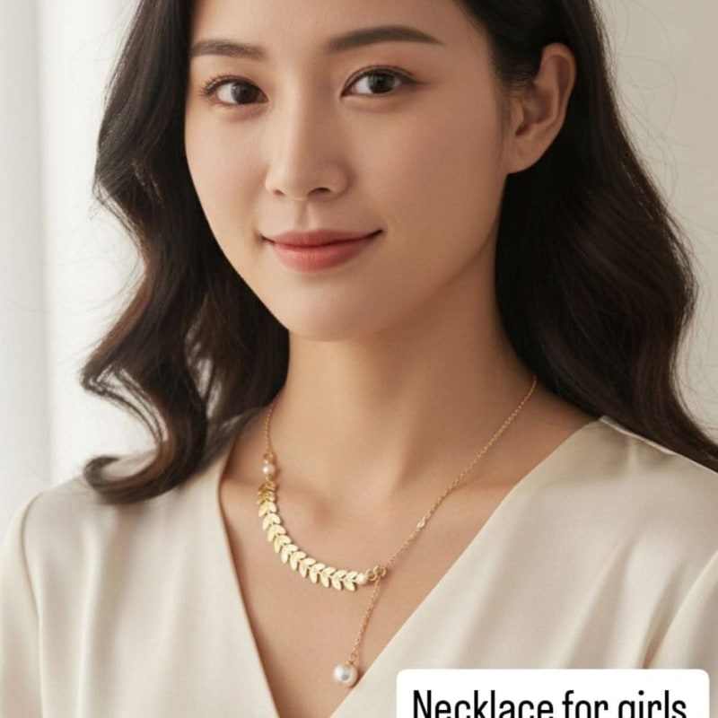 Leaf Pattern Pearl Korean Necklace