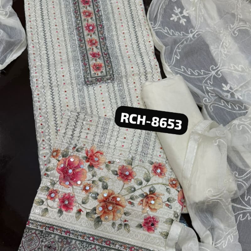 Pakistani suit