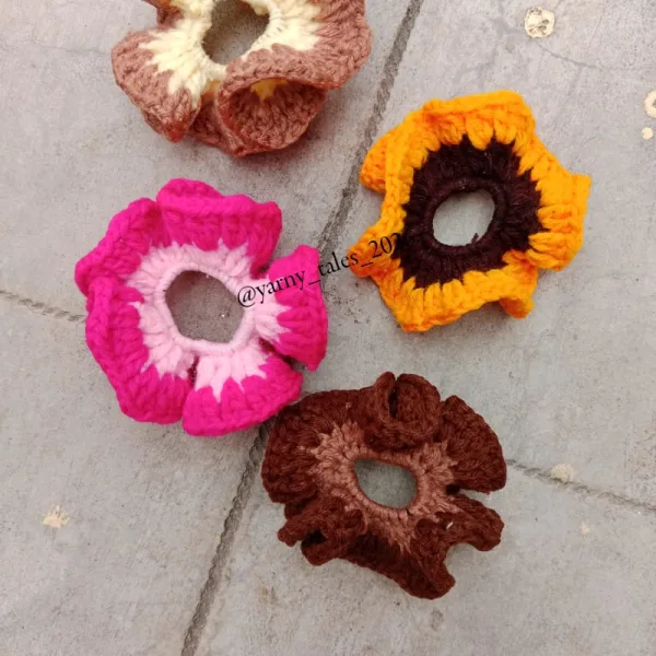 Crochet Hair Scrunchie