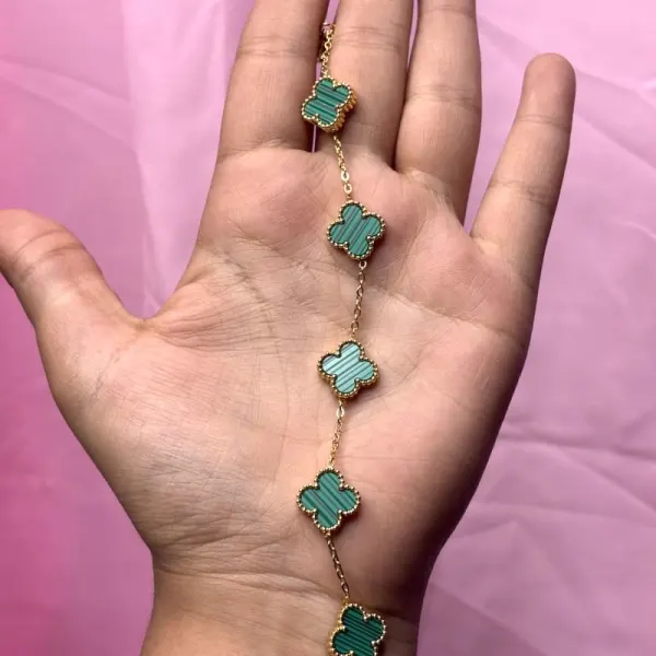 Green clover bracelet