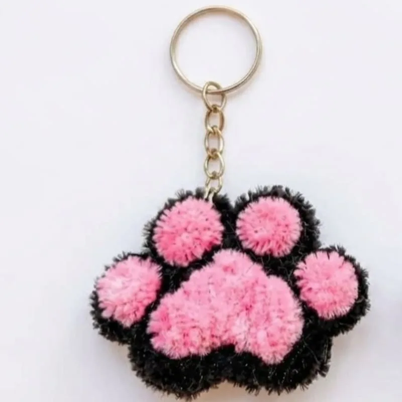paw keychain har cat