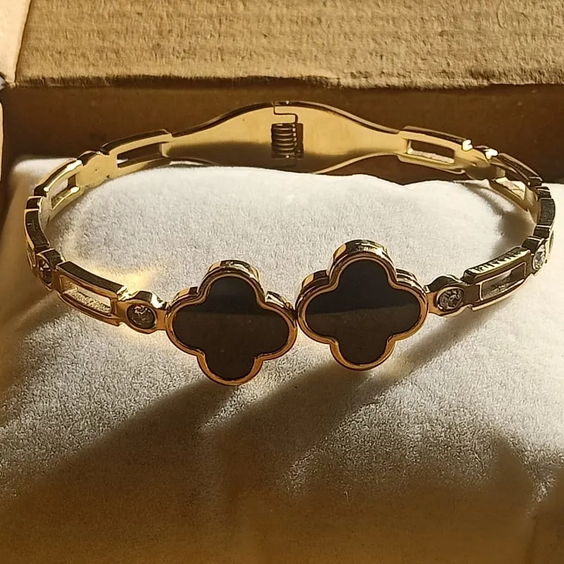 Black golden Kada