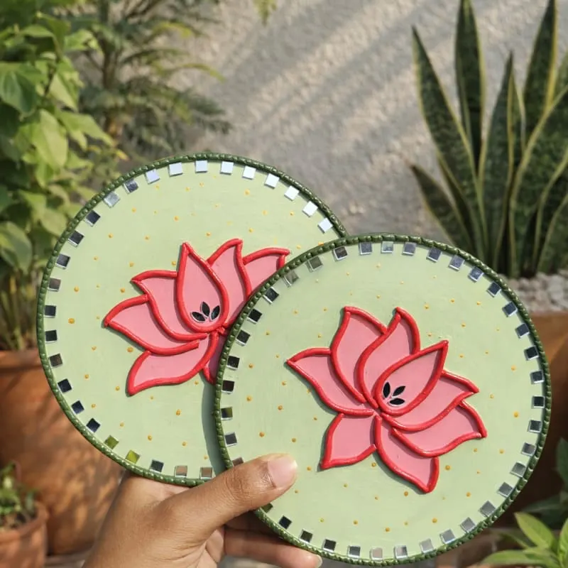 Lotus wall decor (Set of 2)