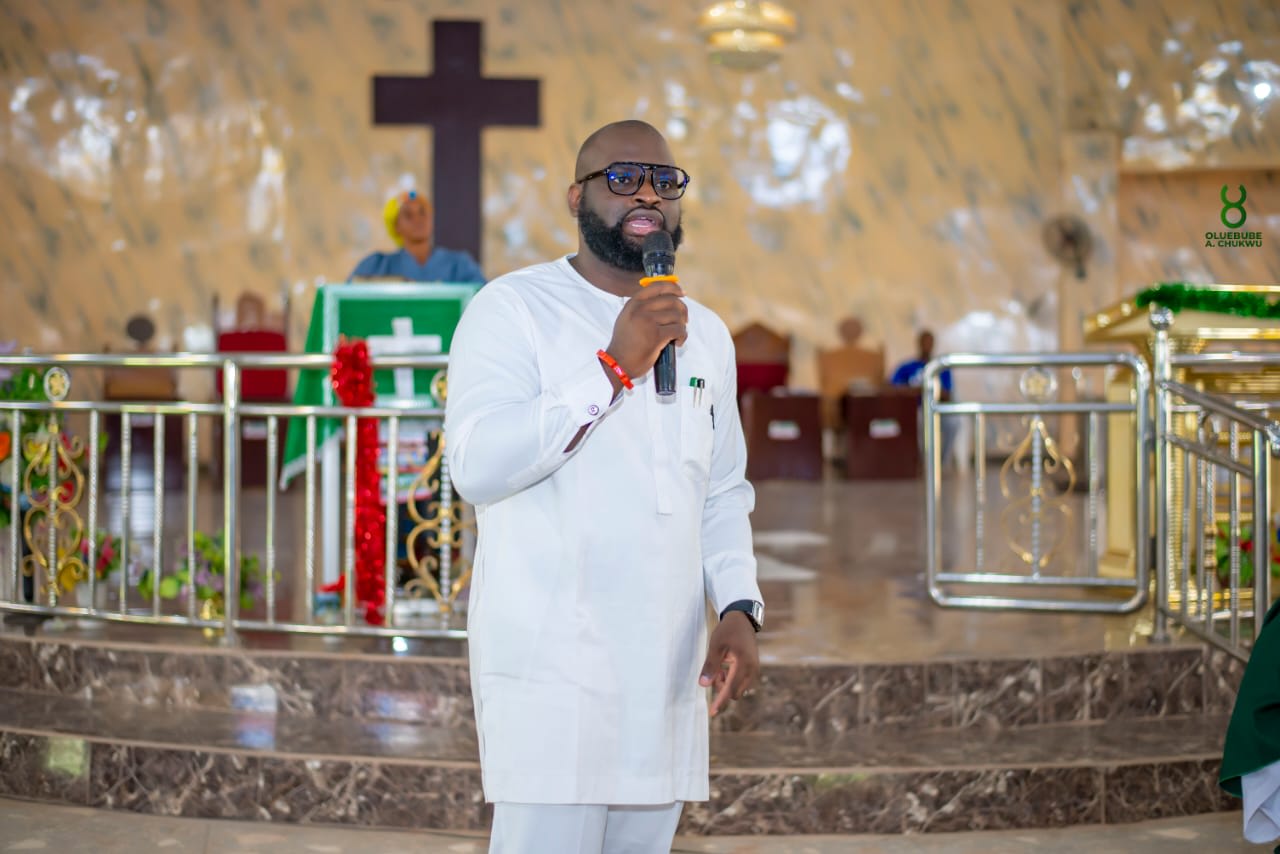 Dr. Oluebube Joined Grace Methodist Church, Diocese of Nneochi to bid farewell to Very Rev. Engr. Emmanuel Ani as He transfers to a new Circuit