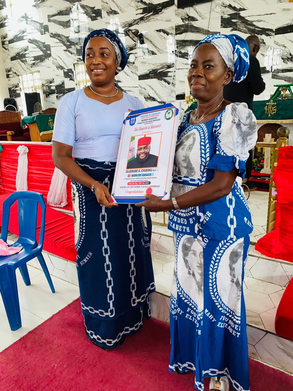 Oluebube Chukwu Honoured as “Son of Grace” at Women’s Conference in Umuahia