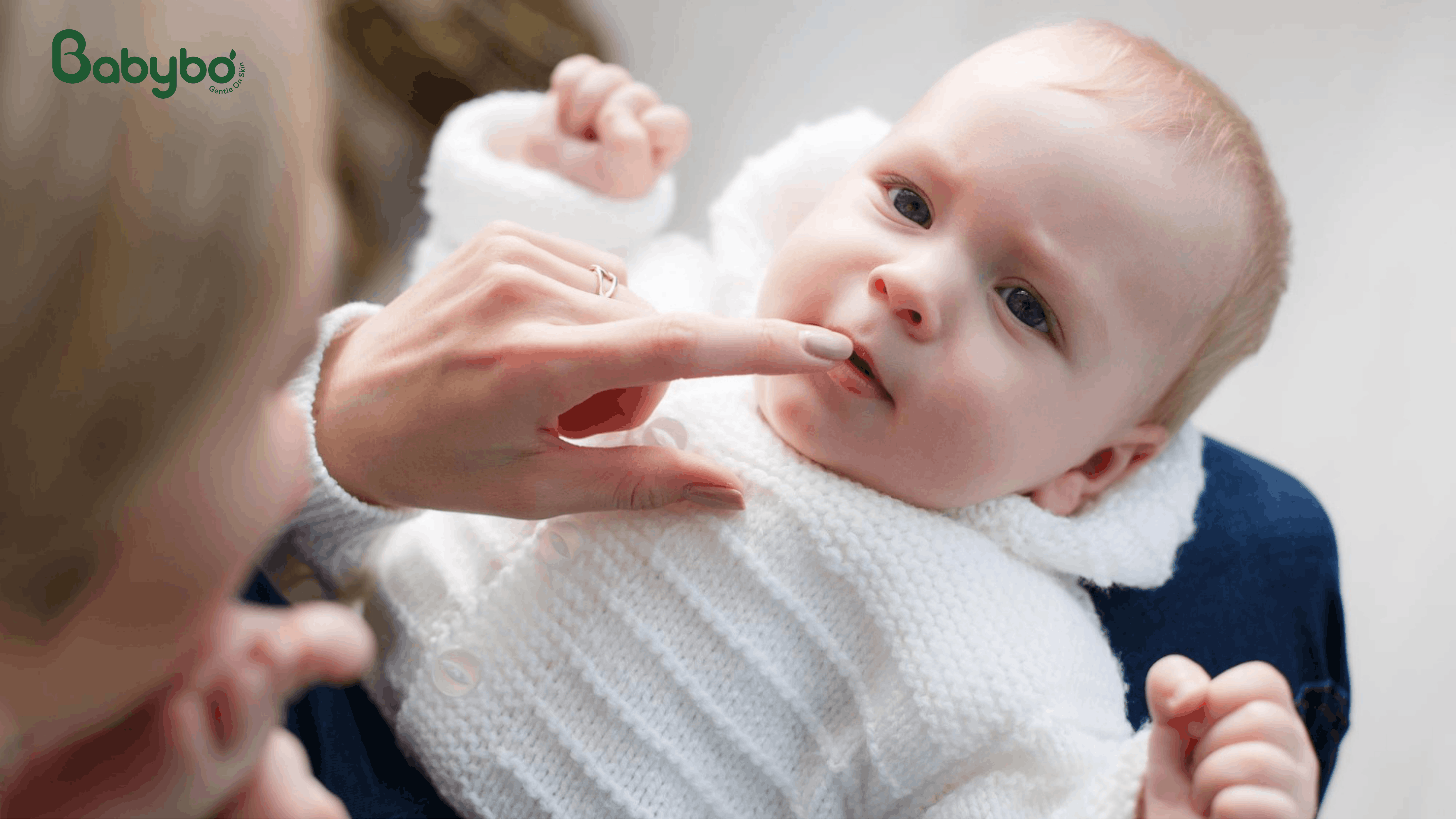 Chăm sóc khoang miệng cho bé sơ sinh