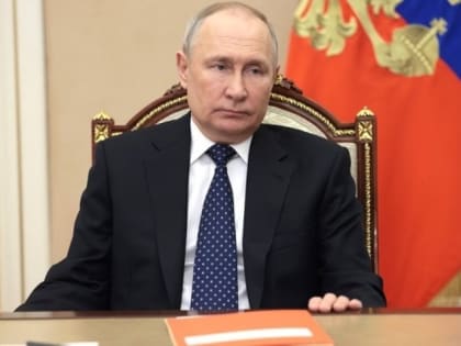 Путин подписал закон о наказании за фейки об участниках спецоперации