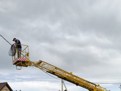 В ст. Келермесской начаты работы по монтажу уличного освещения на ул. Восточной.