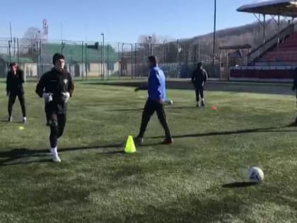 Майкопская «Дружба» возобновила тренировки после новогодних выходных