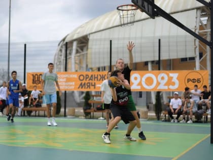 В Майкопе отмечают День физкультурника