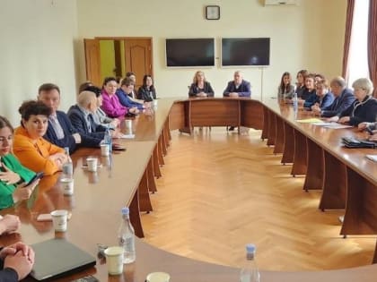 Профессор АГУ выступила с докладом на конференции по экономике в Ереване