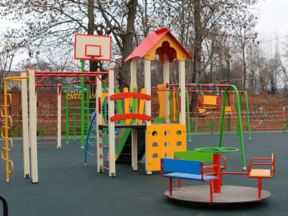 В станице Ханской оборудовали детскую игровую площадку