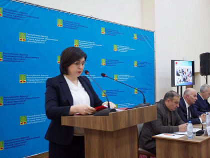 Принял участие в расширенном совещании работников Адыгейской межрайонной больницы, которое состоялось сегодня в Адыгейске под председательством министра здравоохранения РА Рустема 