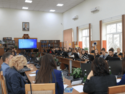 Конференция, посвященная 30-летию со дня принятия Конституции Российской Федерации, состоялась в МГТУ