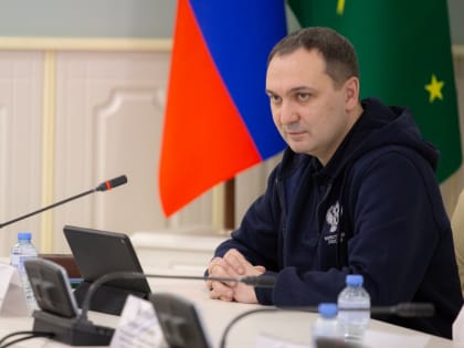 Адыгею с рабочим визитом посетил замминистра строительства и ЖКХ России