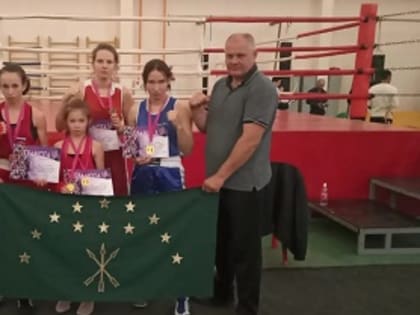 Три «золота» на двух сестер