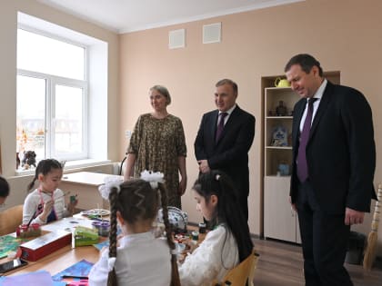Глава Адыгеи ознакомился с деятельностью обновленной республиканской ДШИ