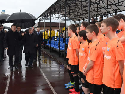 Владимир Нарожный посетил межрегиональный дружеский матч по футболу между юношескими командами