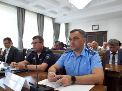 В Адыгее обсудили вопросы развития образовательной инфраструктуры