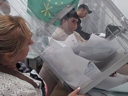 Избирательные участки закрылись. Идет подсчет голосов