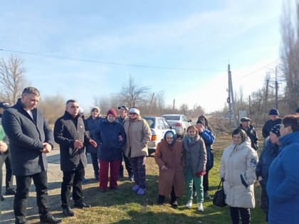 В Шовгеновском районе активно работают над выполнением поручений Главы Республики Адыгея Мурата Кумпилова по итогам встречи с жителями х. Чернышёв.