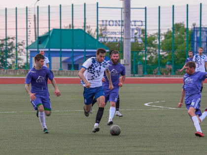 В Адыгее продолжаются игры в рамках чемпионата по футболу на призы главы республики 