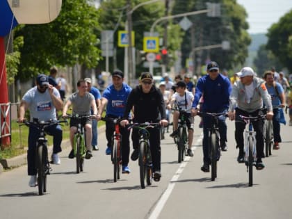 В Адыгее в велофестивале в честь Дня России приняли участие почти 3 тысячи человек