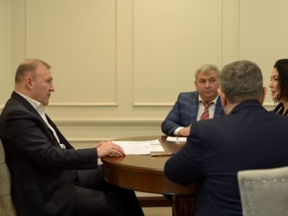 Глава Адыгеи провел встречу с руководителями республиканских печатных СМИ