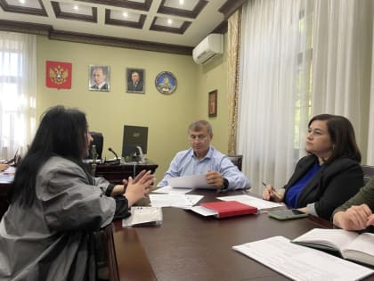 Глава Тахтамукайского района провел прием граждан