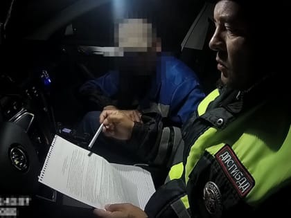 В Майкопе сотрудники ГИБДД задержали водителя с поддельным удостоверением