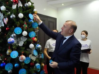 Мурат Кумпилов присоединился к Всероссийской акции «Ёлка желаний»