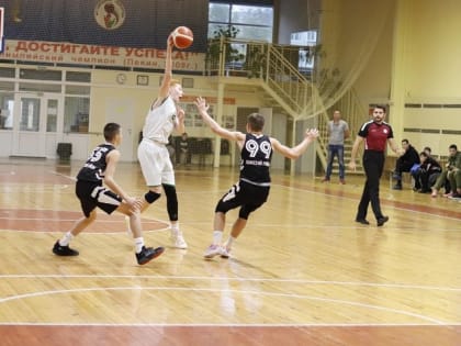 Юные баскетболисты из Адыгеи вышли в полуфинал первенства России