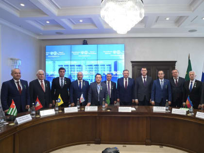 Инициативы юга. В Адыгее проходит Конференция Южно-Российской Парламентской Ассоциации