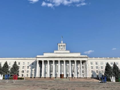 Мурат Кумпилов поздравил жителей Кабардино-Балкарии с юбилеем республики