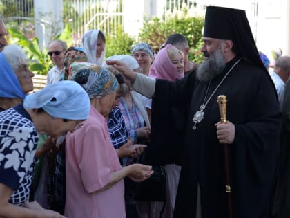 Богослужение в Неделю седьмую по Пятидесятнице