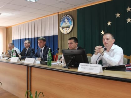 В Тахтамукайском районе прошла сессия совета народных депутатов