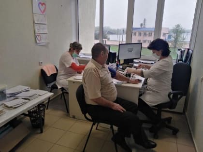 В Шовгеновском районе продолжается диспансеризации взрослого и детского населения.