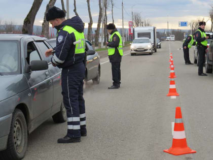 За первые дни нового года автоинспекторы в Адыгее задержали 20 нетрезвых водителей